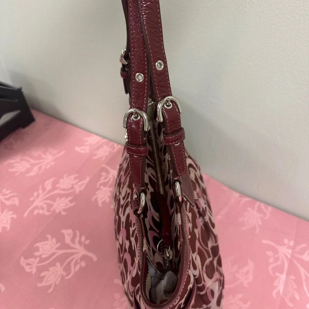 Vintage Coach Gallery Signature East West Tote Burgundy Patent Leather F13762 - Picture 9 of 16